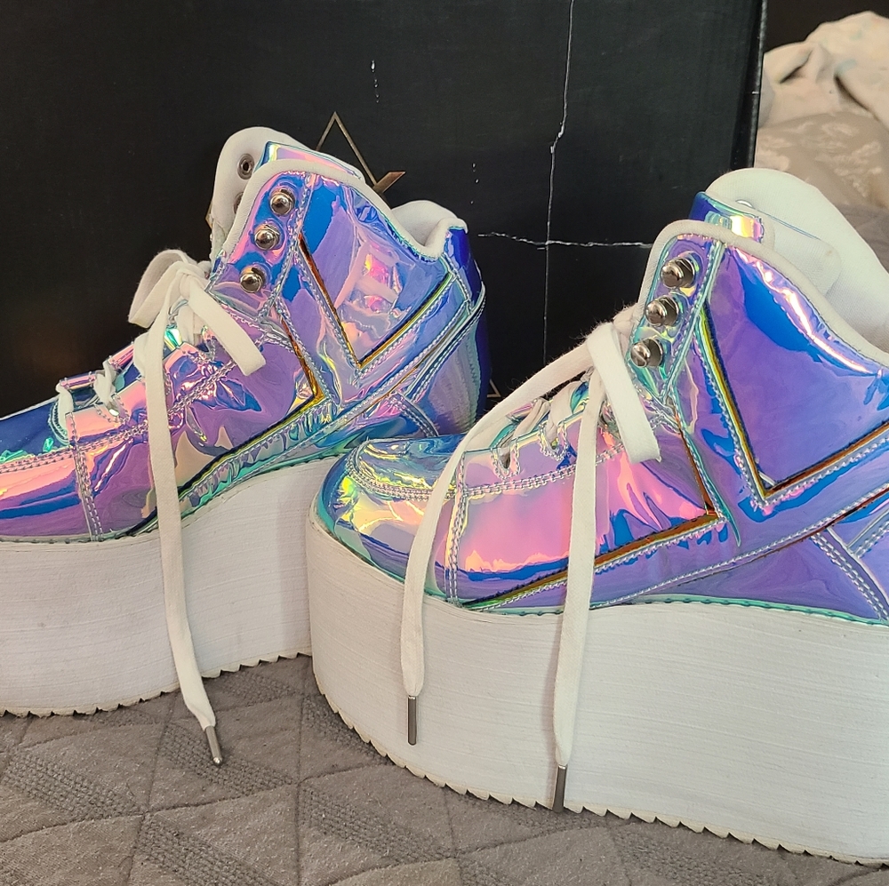 YRU Qozmo Sneaker Platforms